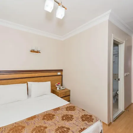 מלון May Hotel Istanbul 3*